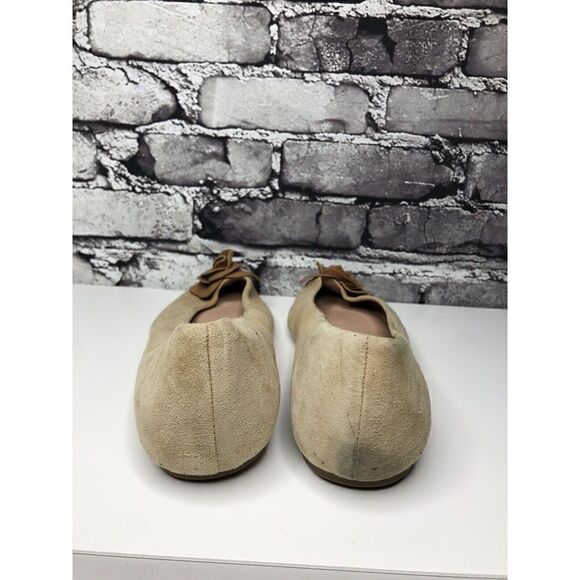 Taryn RoseFrida Beige Suede Rose Ballet Flats Shoes Sz Women’s Sz 8.5B US/38.5EU - Picture 6 of 16